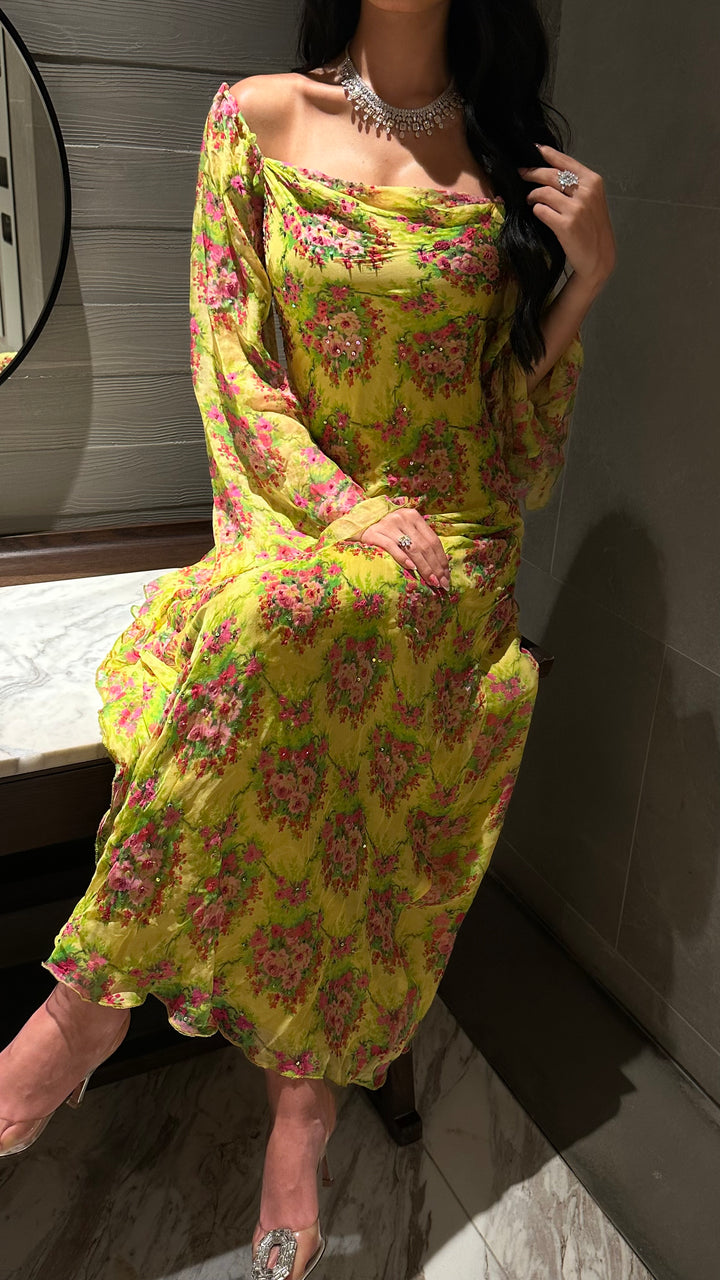 N052 - Noor Design