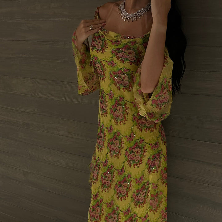 N052 - Noor Design