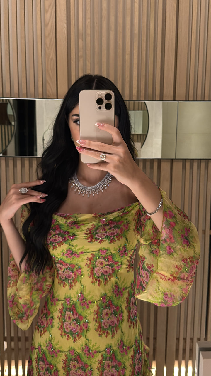 N052 - Noor Design